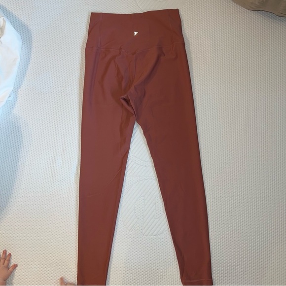 Old Navy High Waisted Powersoft Leggings Size Large in Cedarwood - Picture 3 of 4